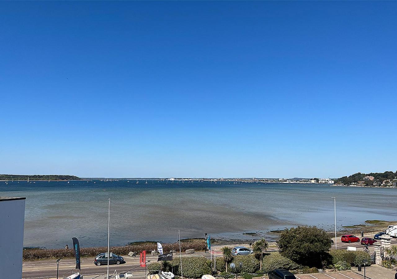Sandbanks Hotel Пул Экстерьер фото